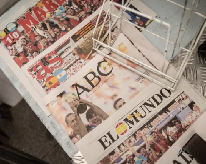 a-unique-collective-experience-spain-media-hail-teams-world-cup-triumph-RzwD8brR.webp