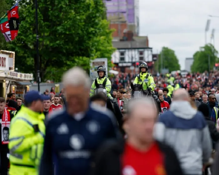 arrests-at-english-football-matches-fall-but-incidents-reported-to-police-at-new-high-wVAaEmnb.webp