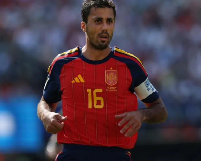 blow-for-manchester-city-with-rodri-out-for-extended-period-due-to-back-injury-2MarOIOG.webp
