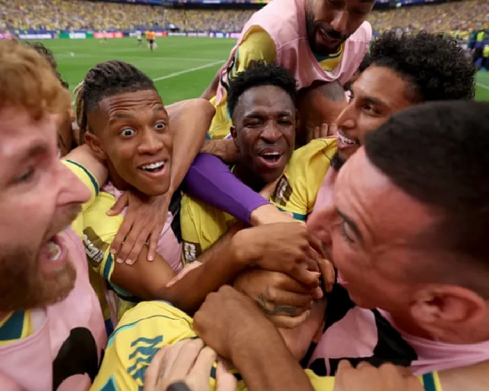 football-is-at-the-centre-of-the-universe-in-brazil-in-a-way-it-Rmj9wVZg.webp