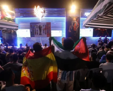 gaza-celebrates-world-cup-victory-of-spanish-team-they-took-into-their-hearts-qOgNsBkZ.webp