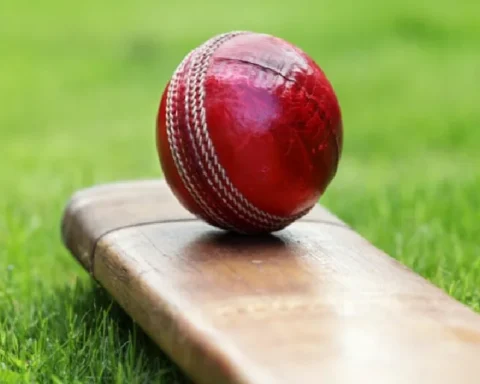 its-not-cricket-cheating-row-as-clicky-ponting-appears-to-dupe-umpire-pSqy1yDX.webp