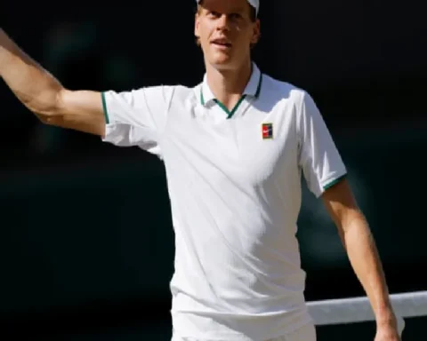 jannik-sinner-powers-into-semi-final-after-ominous-display-against-struff-LrnT9eWE.webp