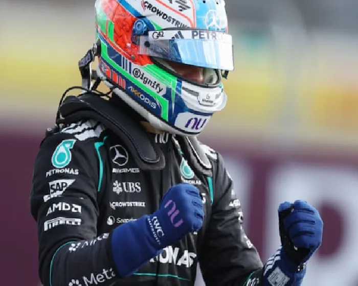 kimi-antonelli-takes-pole-for-british-f1-grand-prix-with-hamilton-third-on-grid-vBEvHt8n.webp
