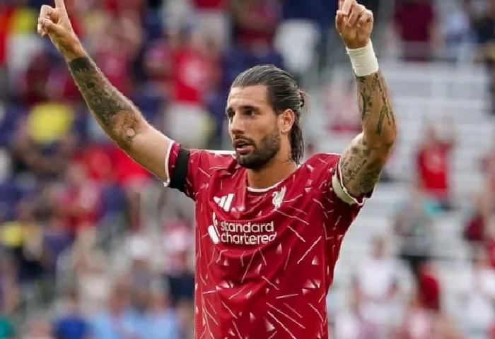 liverpool-start-iraola-era-in-style-to-beat-sunderland-but-gomez-injury-deepens-defensive-K2JsqJdZ.webp