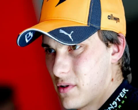 oscar-piastri-swore-at-his-mclaren-crew-in-frustration-in-hungary-but-any-formula-mb1CmVFb.webp