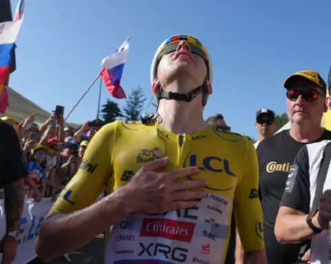 pogacar-conquers-alpe-dhuez-in-record-climb-to-win-stage-19-and-extend-tour-LFfT27H5.webp