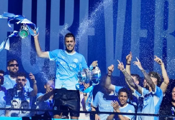 retaining-rodri-is-key-to-manchester-city-success-under-enzo-maresca-EPnCHfS9.webp