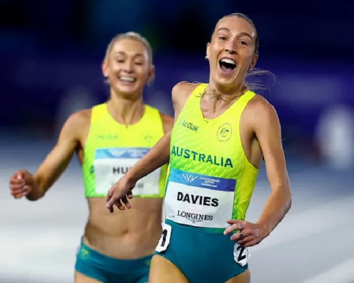 rose-davies-makes-history-in-australian-5000m-one-two-at-commonwealth-games-RSs5gStZ.webp